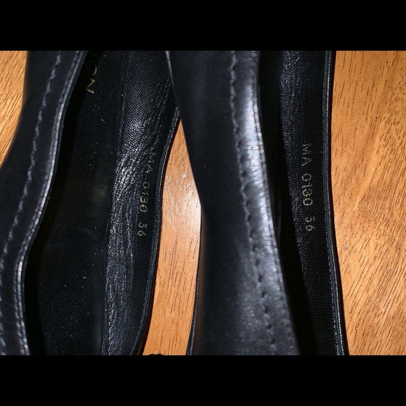 LOUIS VUITTON
 Balerina shoes - Picture 7 of 8
